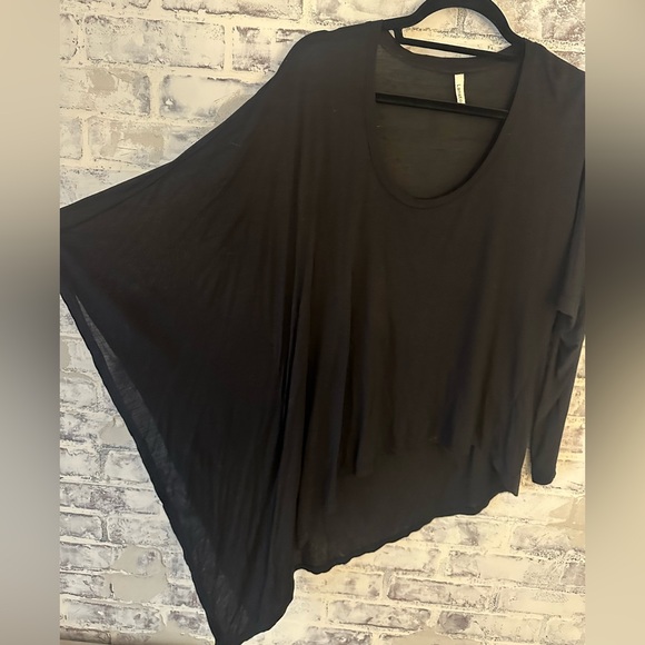 Black long sleeve asymmetrical tunic top - Picture 4 of 6